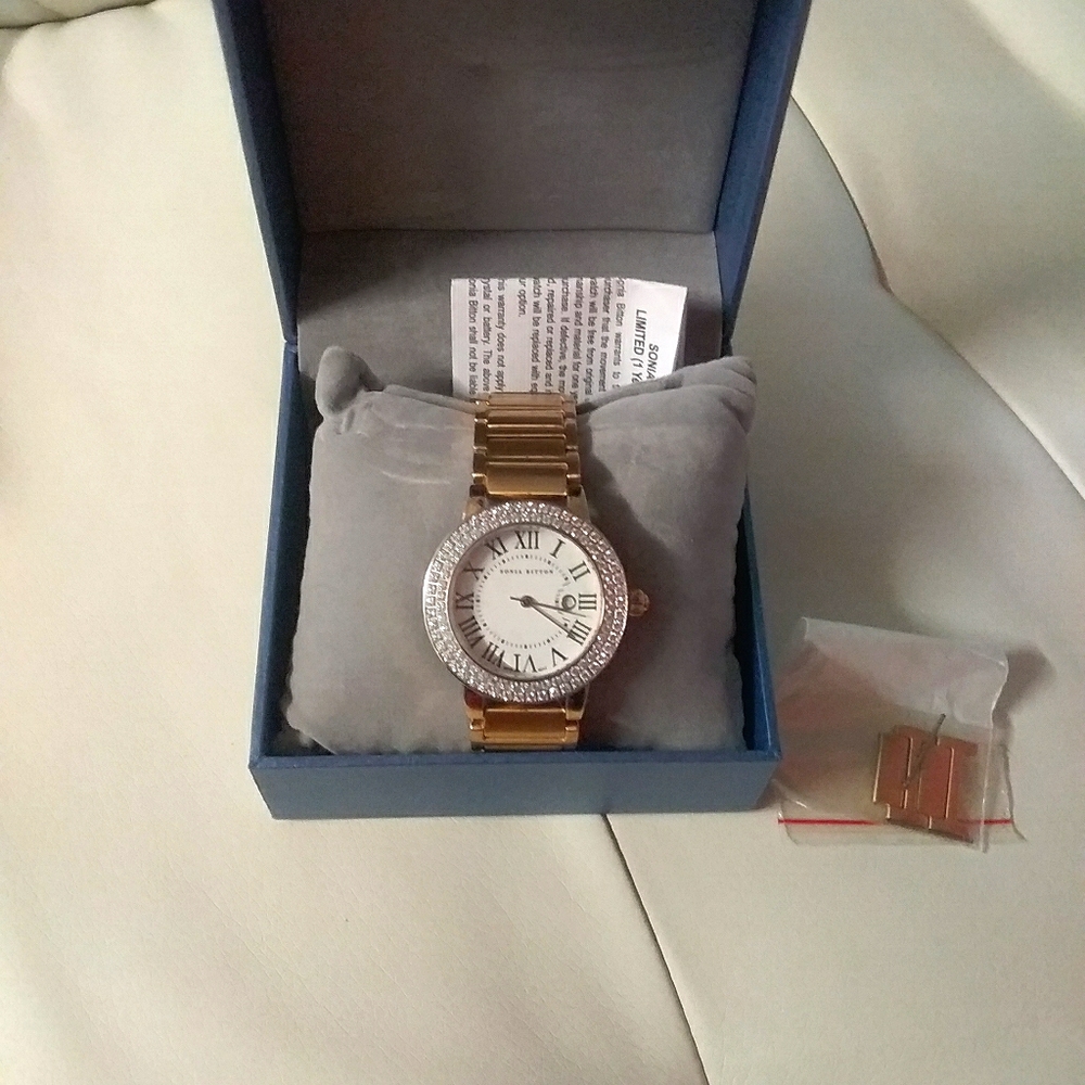 Sonia Bitton  watch